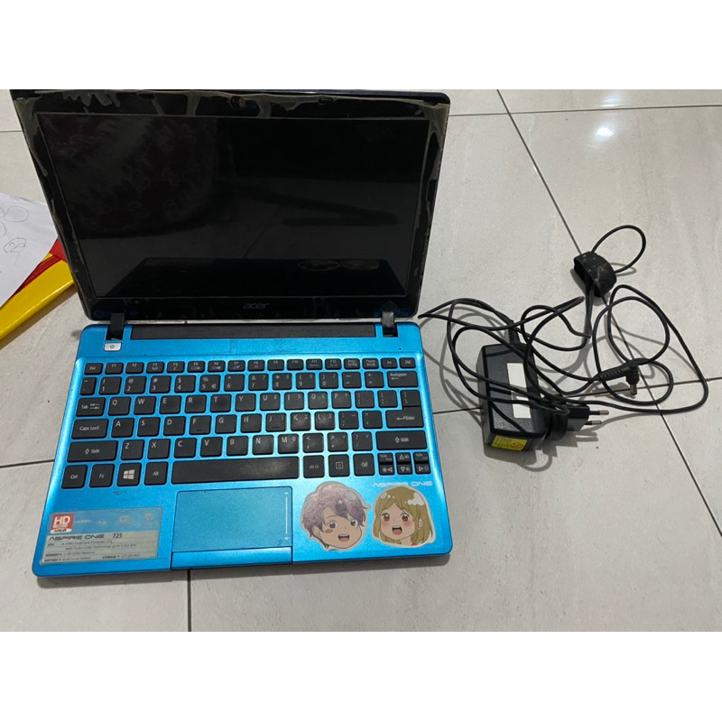 Laptop notebook / netbook acer aspire one 725 second / preloved / prelove / bekas