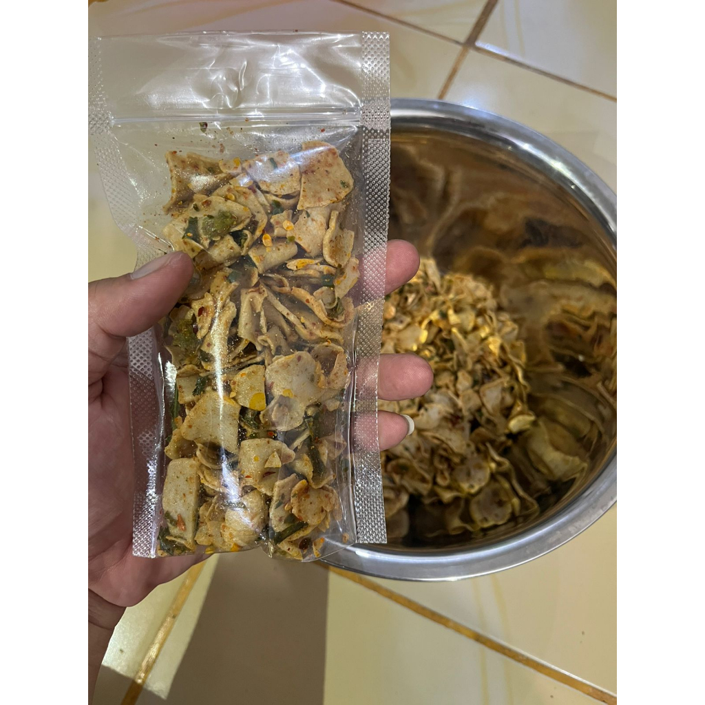 

BASRENG KRIUK PEDAS DAUN JERUK BASO GORENG KRIPIK 55 GRAM