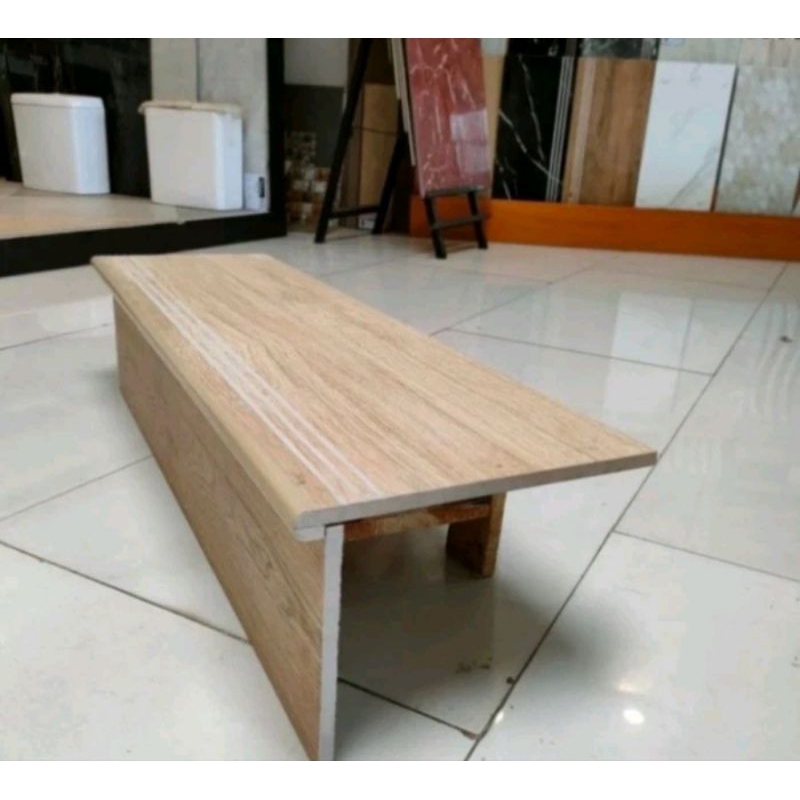 GRANIT TANGGA MOTIF KAYU DWILOW COFFIE 27X65 DOUBLE BAVEL