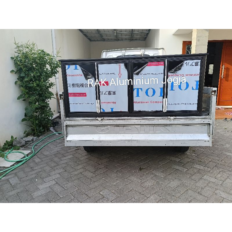 Kitchen Set Atas Aluminium Composite Panel