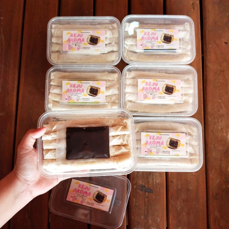 

KEJU AROMA ISI 10 GRATIS SAUS TOPPING