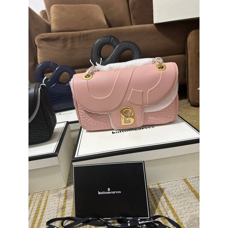 Aluna flap bag Buttonscarves