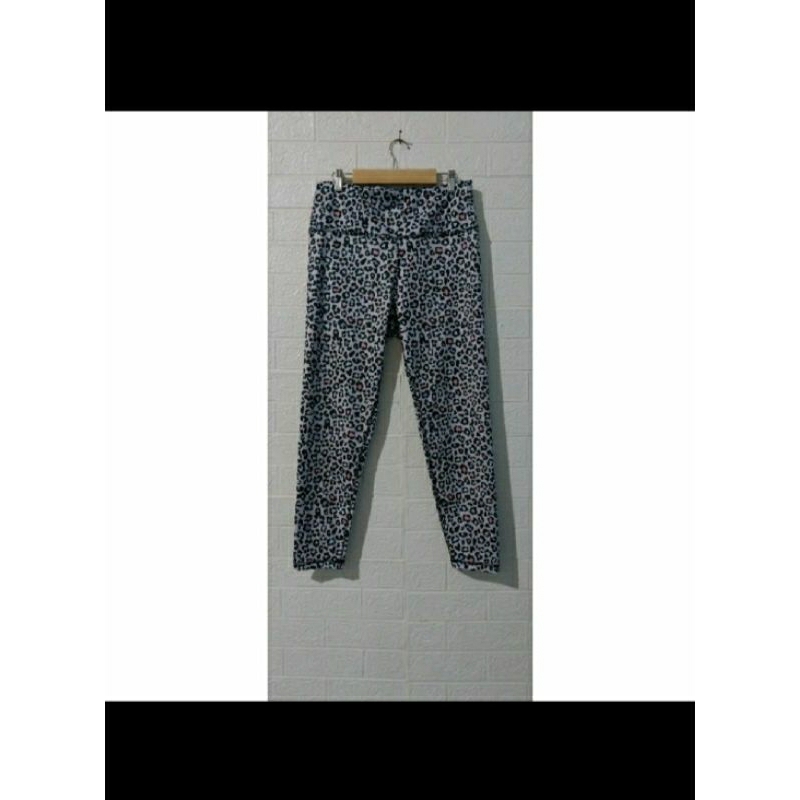 ANKO Active Womens Legging sport with side pocket left and right Leopard motif