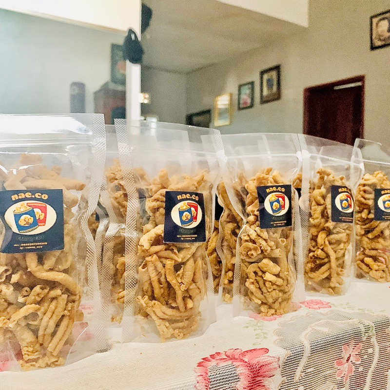 

reseller kripik usus 12 pcs