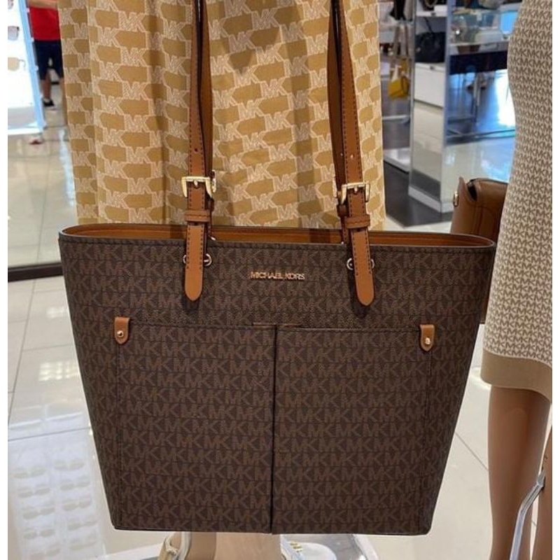 MK Jet Set Medium Double Pocket Tote Sign Brown k