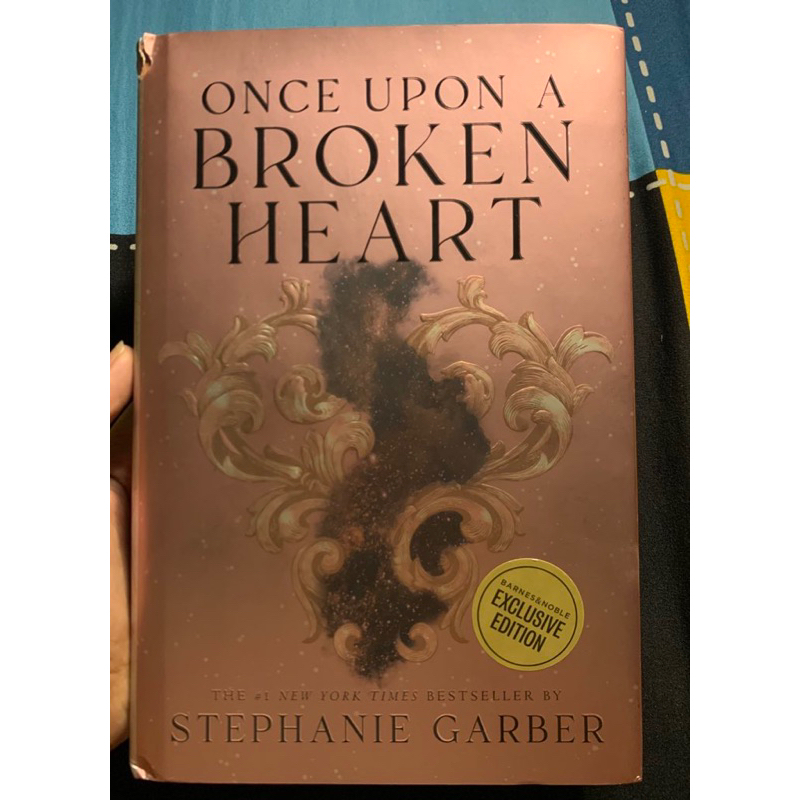 Stephanie Garber - Once Upon A Broken Heart Barnes & Noble Exclusive Edition (hardcover)