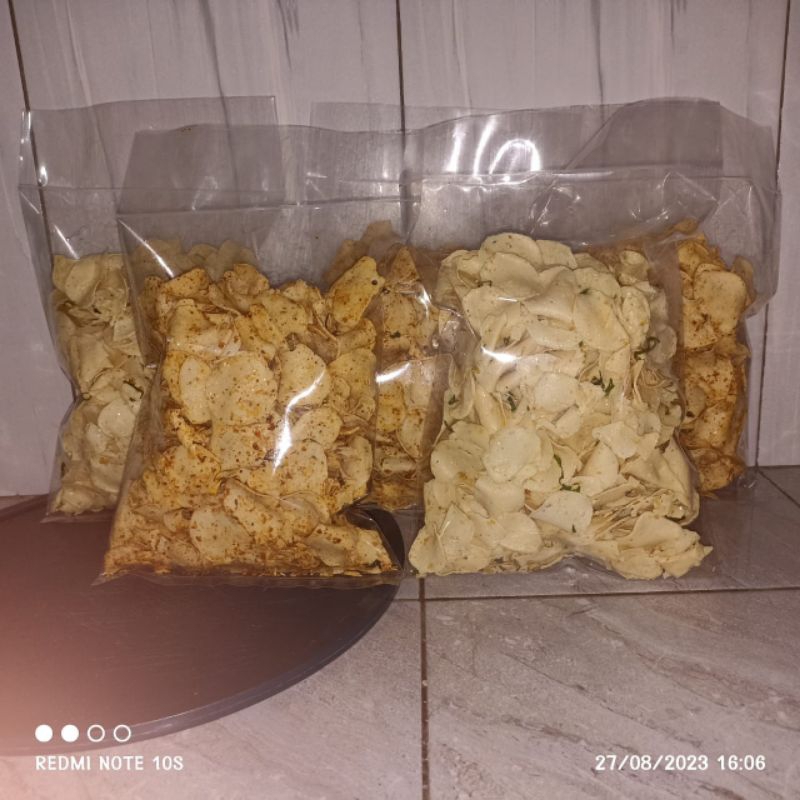 

basreng tipis daun jeruk 1kg