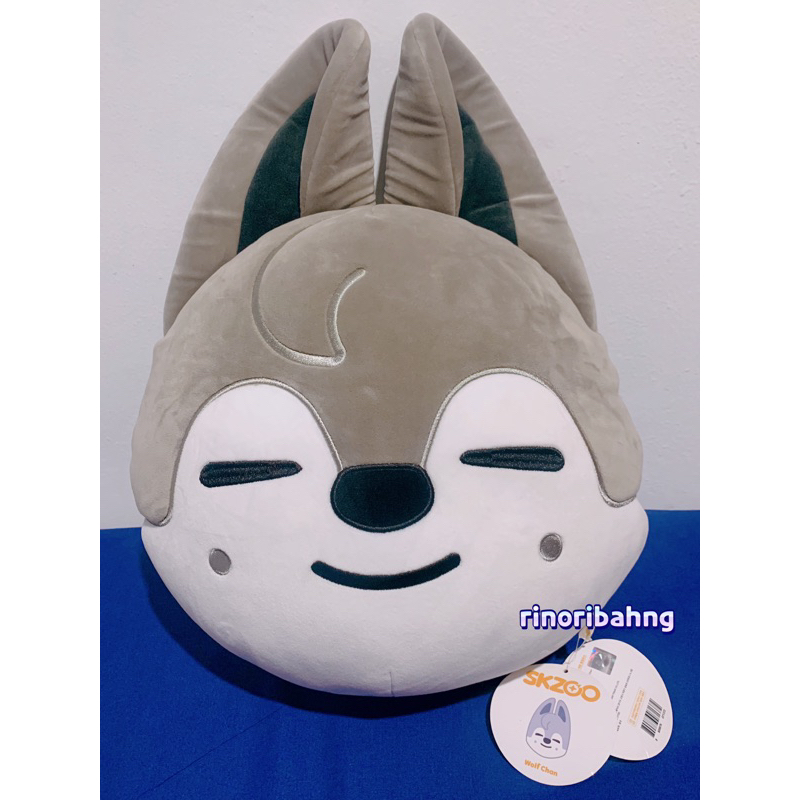[BOOKED] Cushion SKZOO Wolfchan