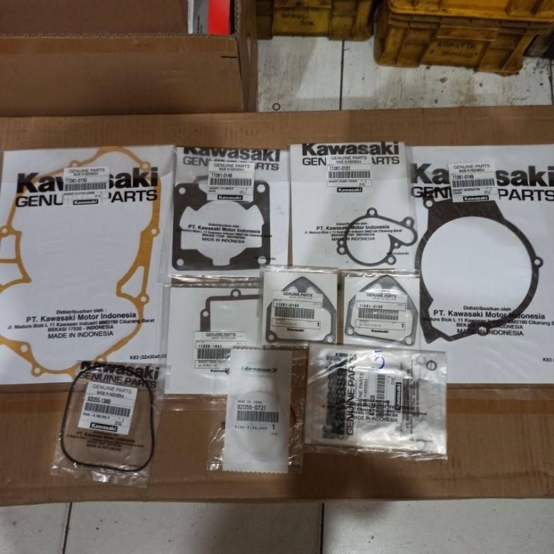 Paking full set ninja kis R SS original kawasaki