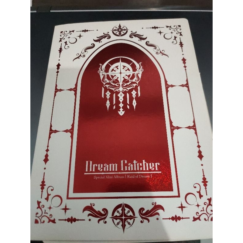 Album tanda tangan member Dreamcatcher Album only Raid of Dream page signed