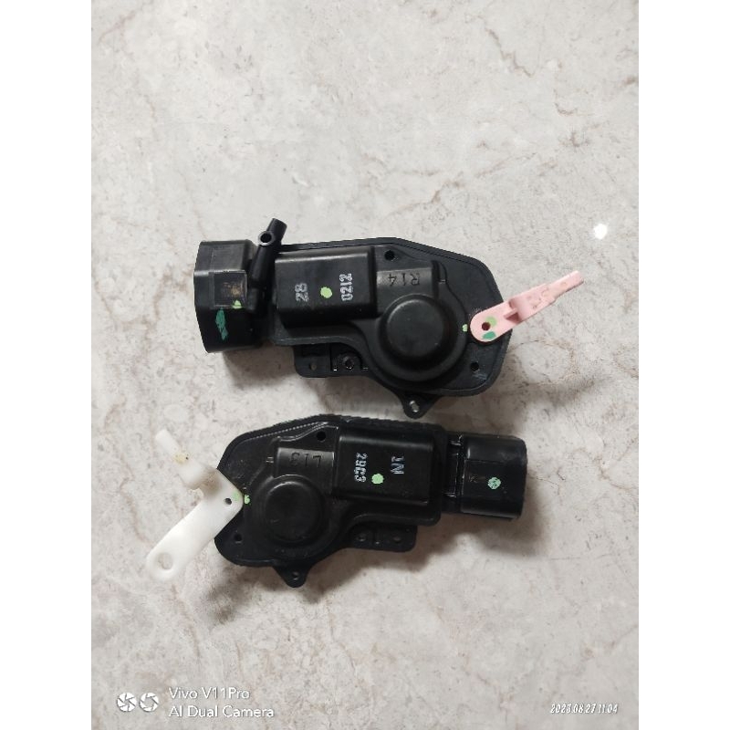 Actuator Motor Central Lock Pintu Avanza Xenia Granmax Luxio Agya Ayla Lama Original