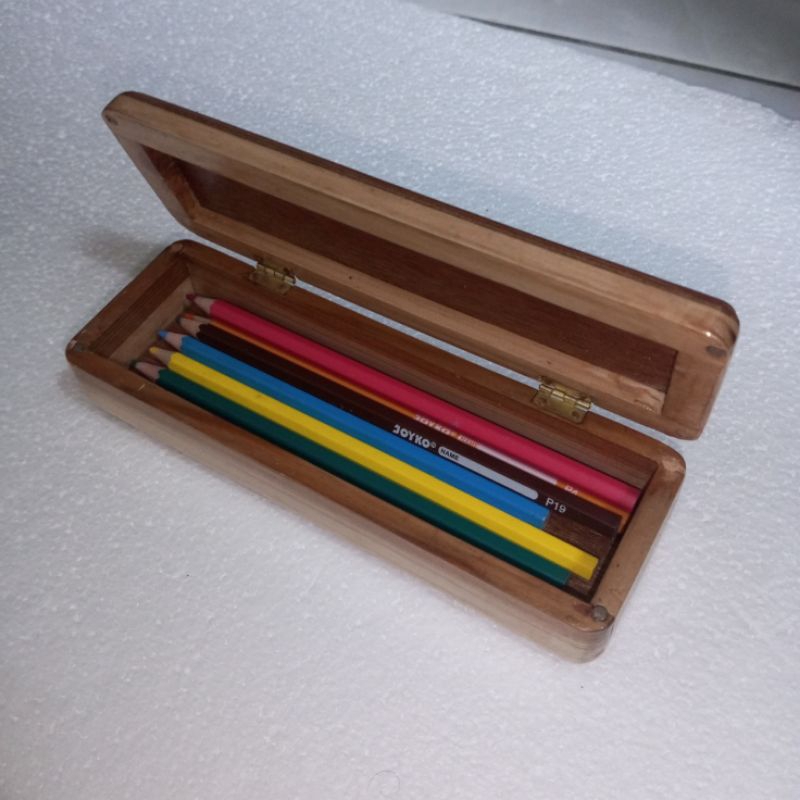 

kotak pensil / kotak serbaguna untuk menyimpan alat tulis, kunci dll