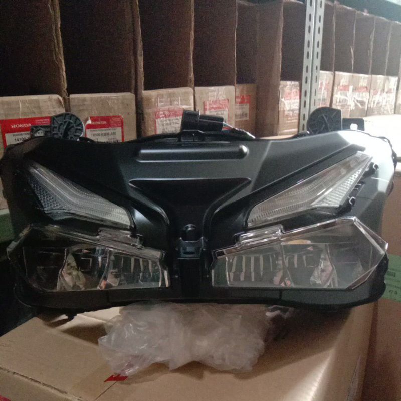 LAMPU DEPAN CBR 150R. 33100K64N02