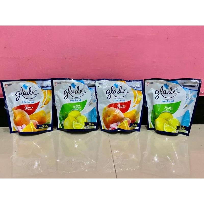 pengharum ruangan glade gantung