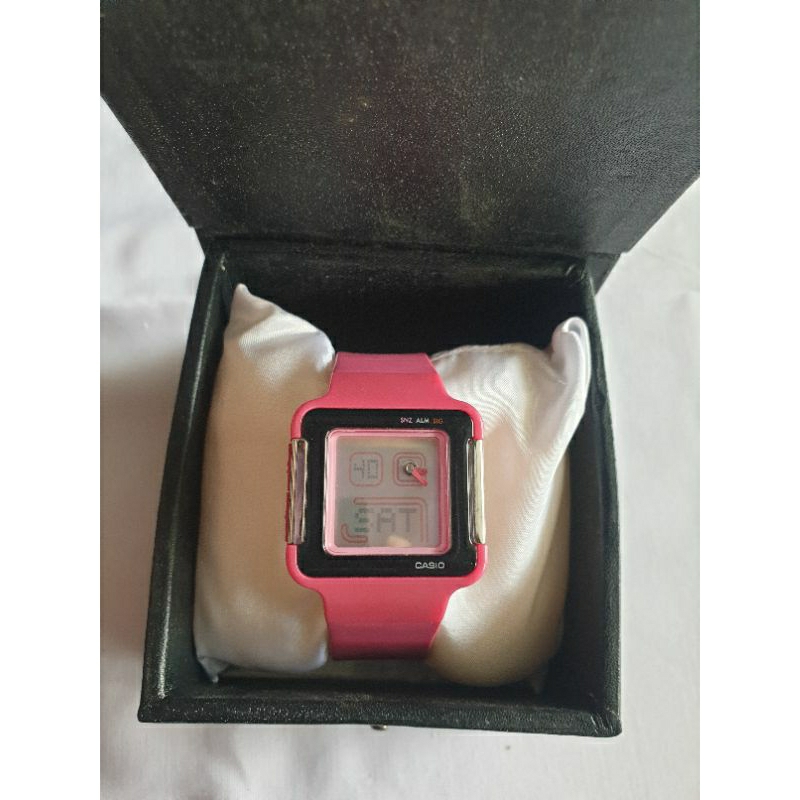 JAM TANGAN CASIO LCF-20