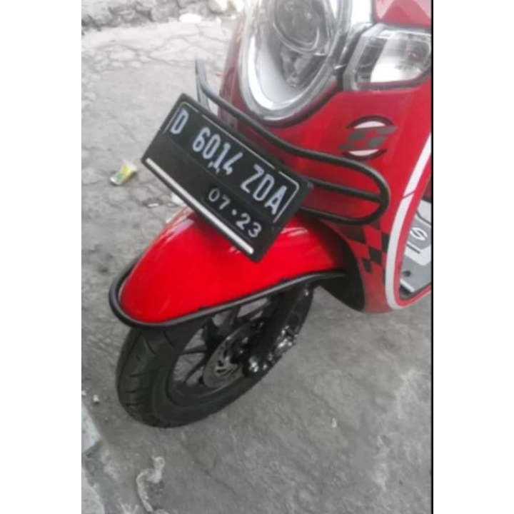 Aksesoris Gril Depan dan Dudukan Plat Nomor Depan Motor Honda Scoopy
