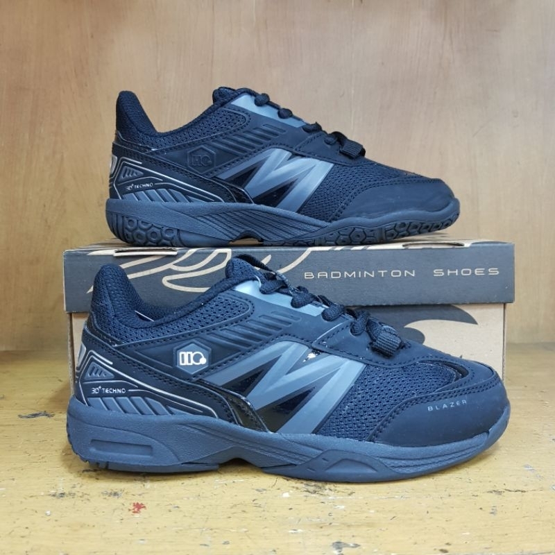 Sepatu spatu shoes badminton bulutangkis anak Hiqua hi qua hi-qua Blazer hitam original