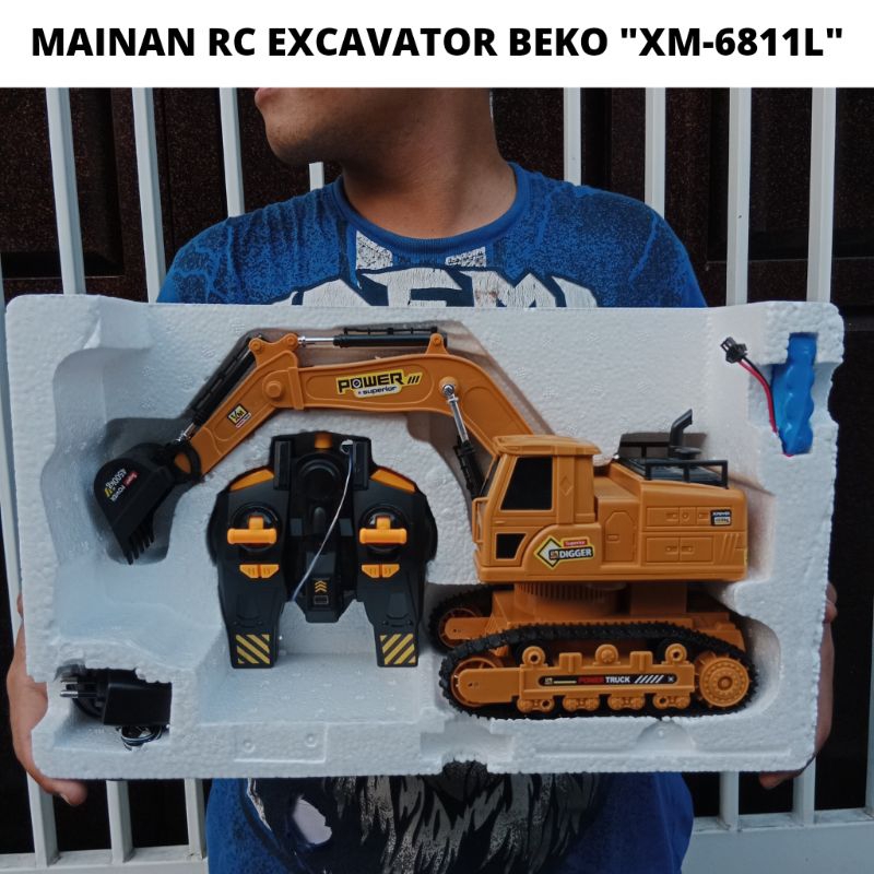 MAINAN RC EXCAVATOR "XM-6811L" - MAINAN MOBIL REMOT EXCAVATOR