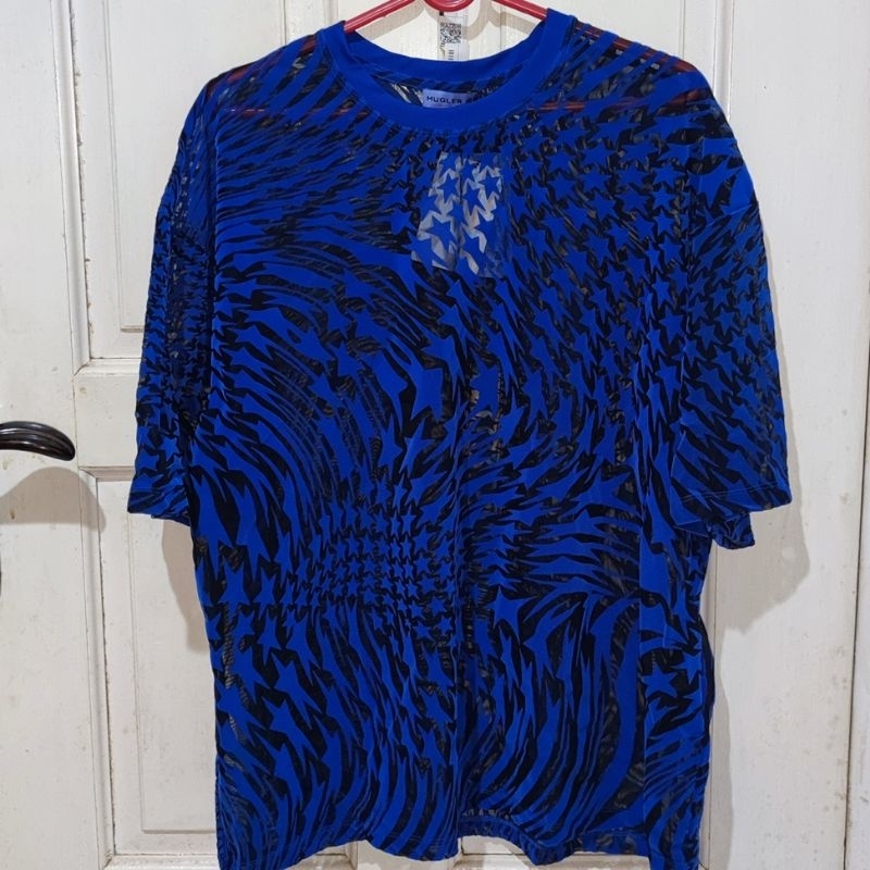 Kaos H&M x Mugler swirling star mesh