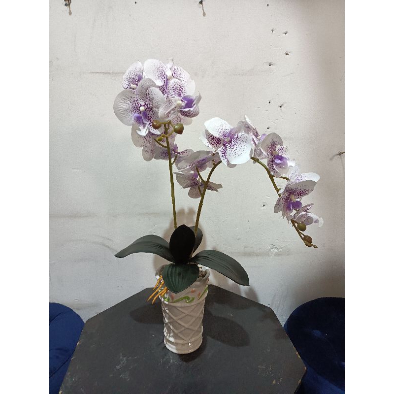 Bunga anggrek artificial vas keramik