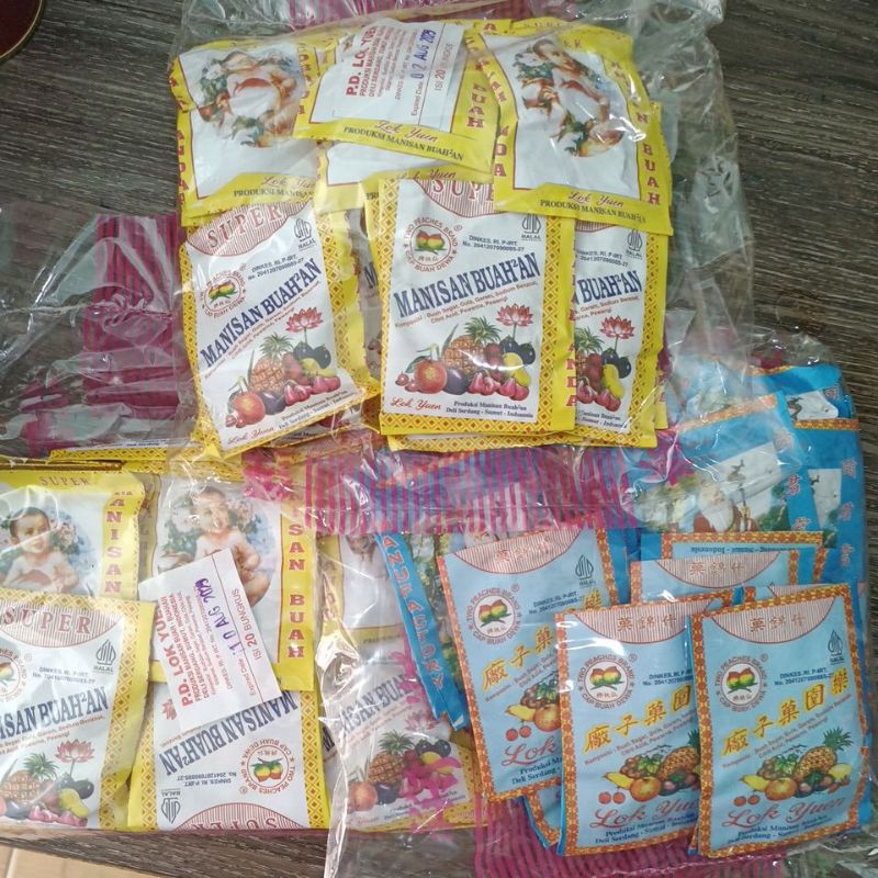 

Manisan Buah Apek Lok Yuen isi 20 / Makanan ringan Jadul bagan Original Impor Halal Manis Enak halal