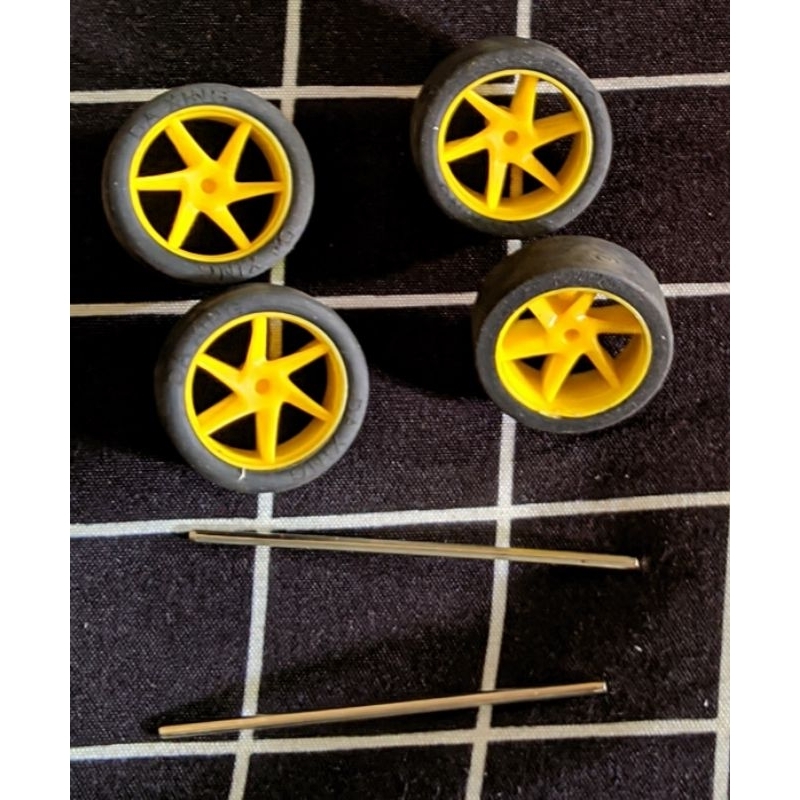 Ban + Velg Tamiya Medium Daxing