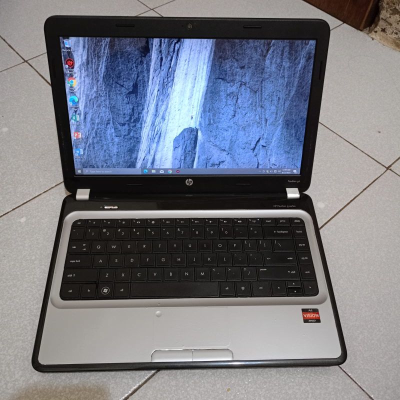 Dijual Laptop Merek Hp Pavilion G4, Window 10 + Office AMD A4-3305M Ram 4GB- HDD 500GB