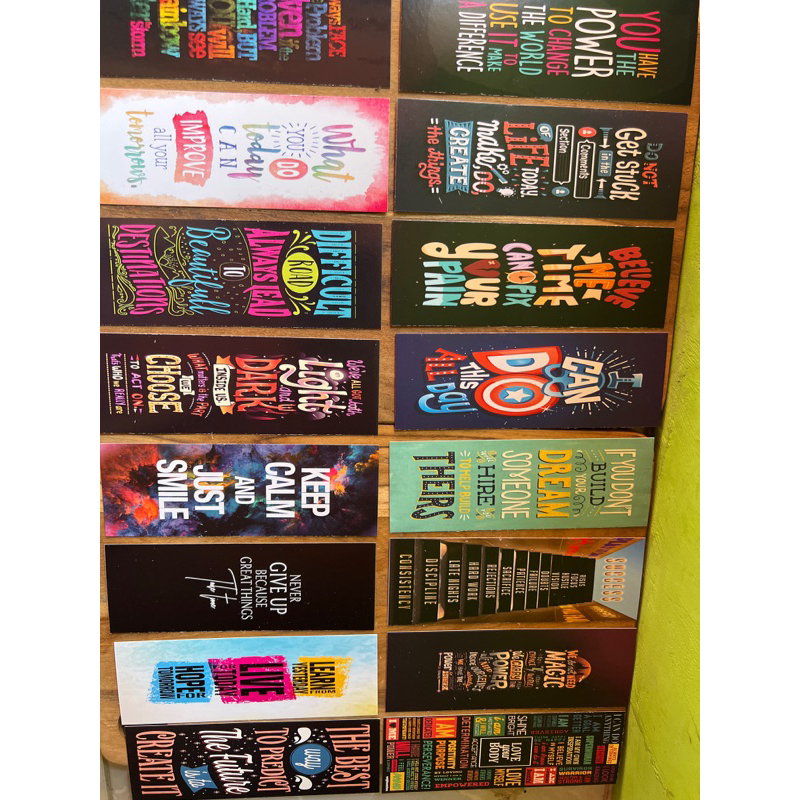 

PEMBATAS BUKU TEMA MOTIVASI INSPIRASI - IN ENGLISH ORIGINAL
