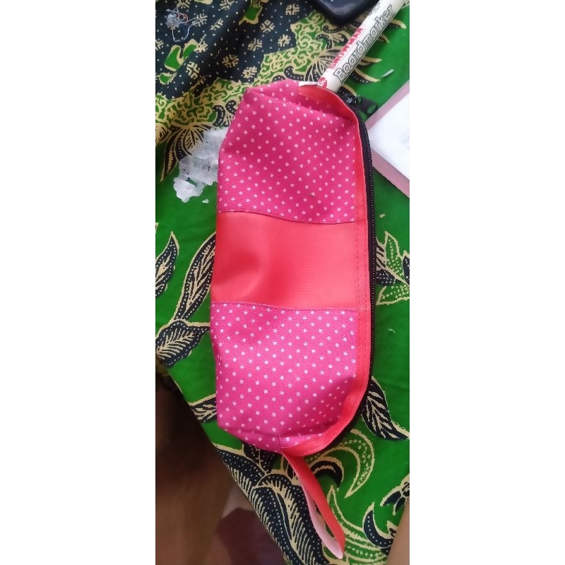 

tempat pensil