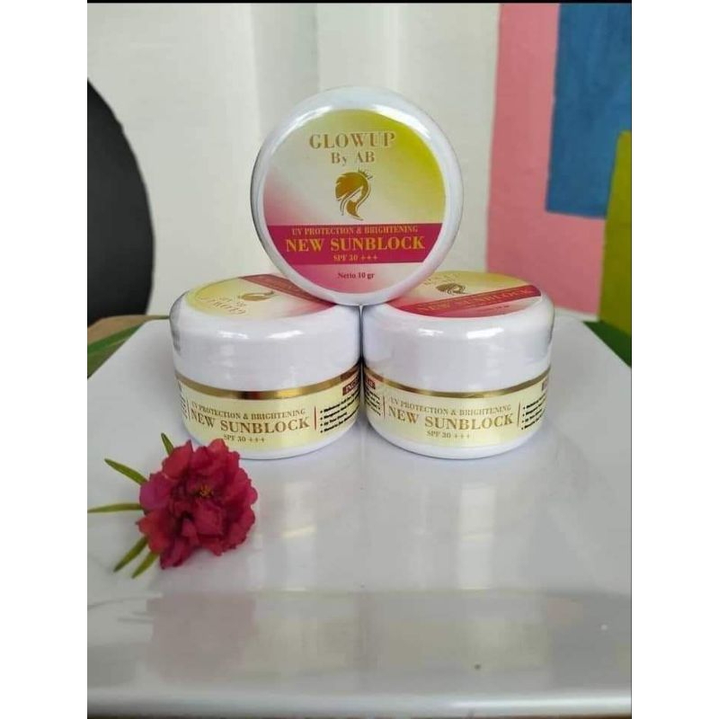 SUNBLOCK/sunscreen spf 30++ glowup by AB pelembab/pelindung wajah 100% original