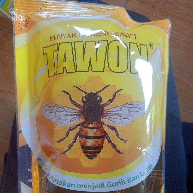 

minyak 1 liter cap tawon 900ml