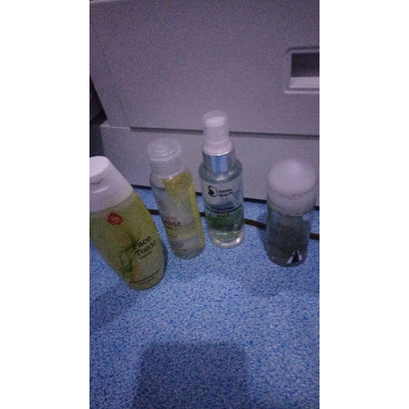 

gift box isi random