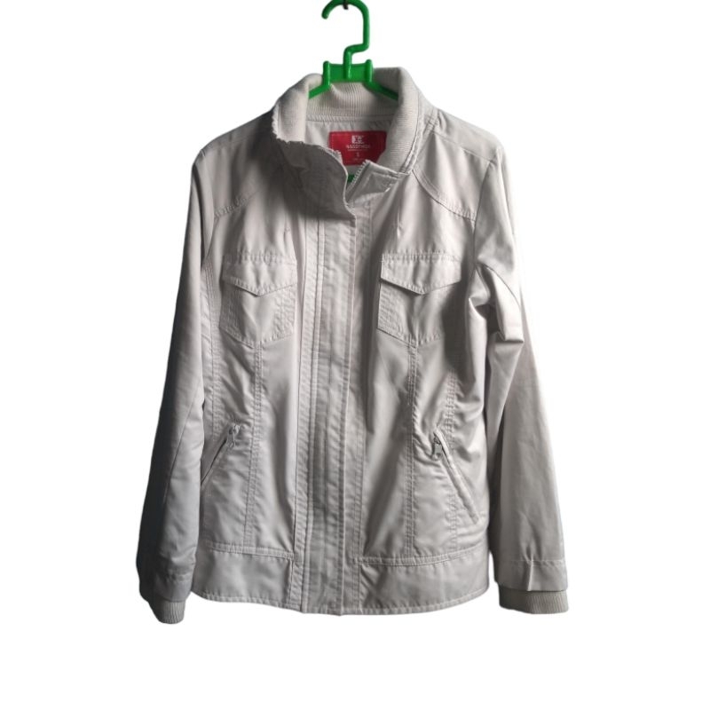 [ PRELOVED ] JAKET CEWEK HASSENDA 1 JAKET BISA 2 STYLE (BOLAK BALIK)