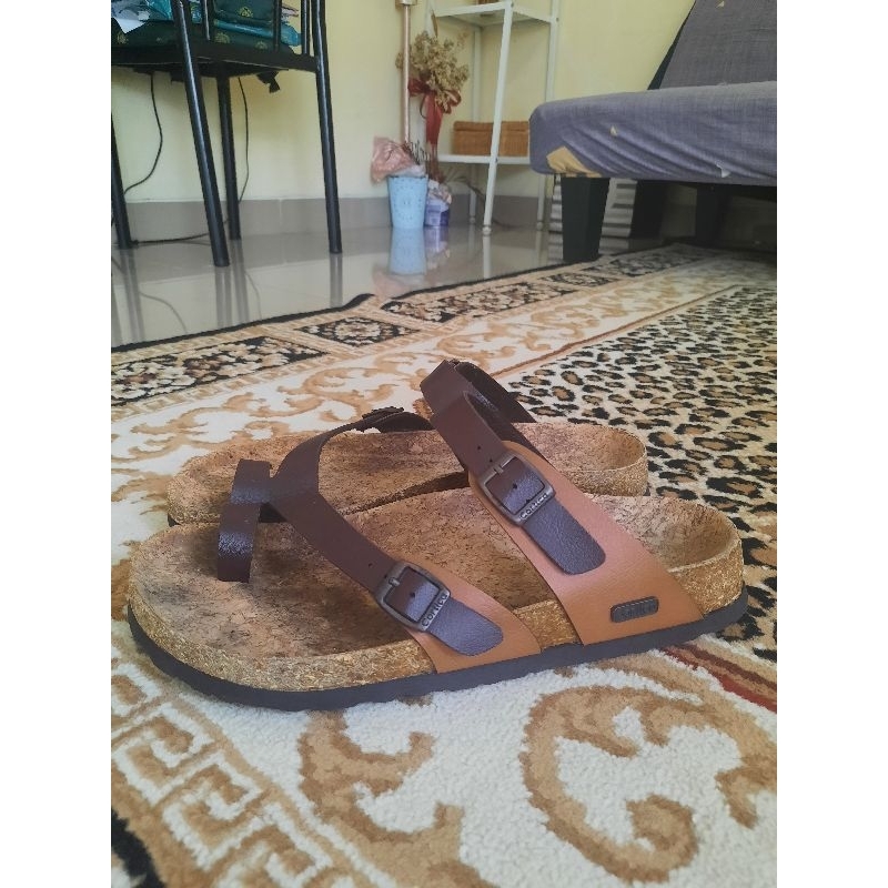 Preloved Sandal Pria Cortica Original size 44