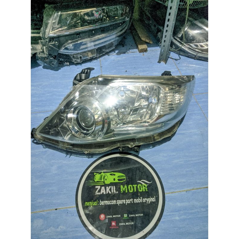 Headlamp lampu depan grand Fortuner 2012 2013 original