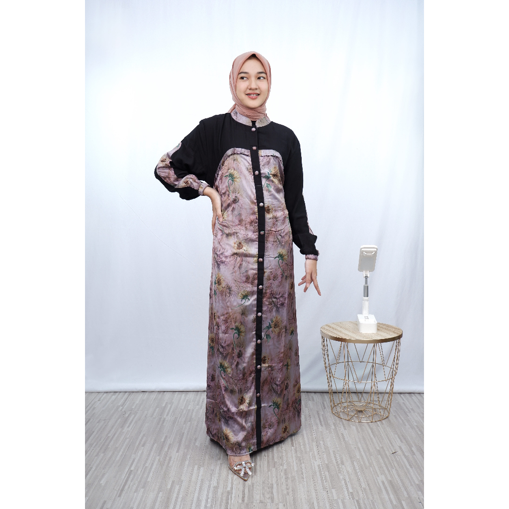 Gamis Silk Armani Motif Bunga Busui Friendly