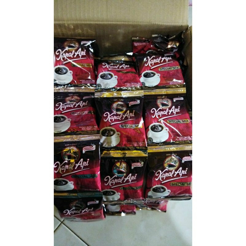 

Kopi Kapal Api Spesial Mix (1 renceng isi 10 pcs)