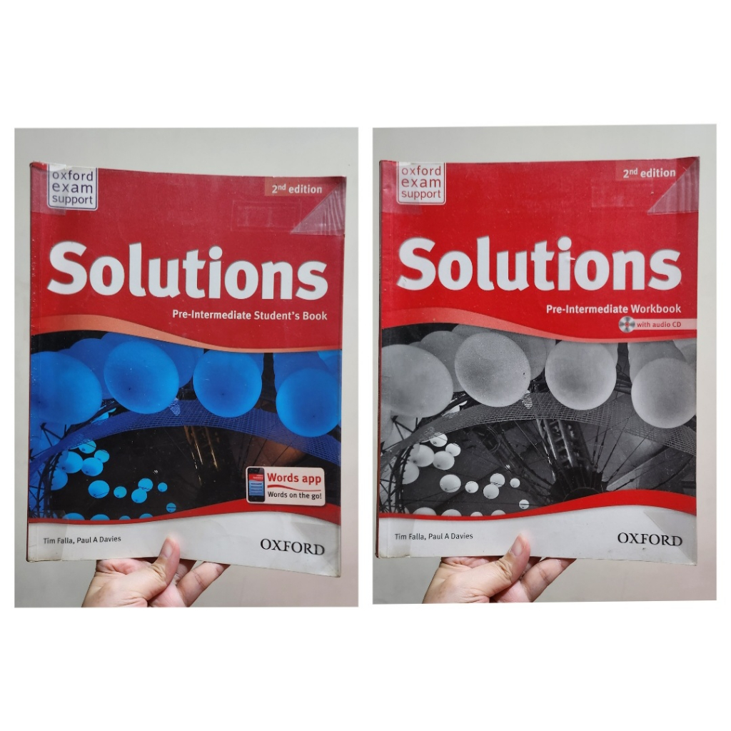 Oxford Solutions Pre Intermediate Student's Book Workbook Second