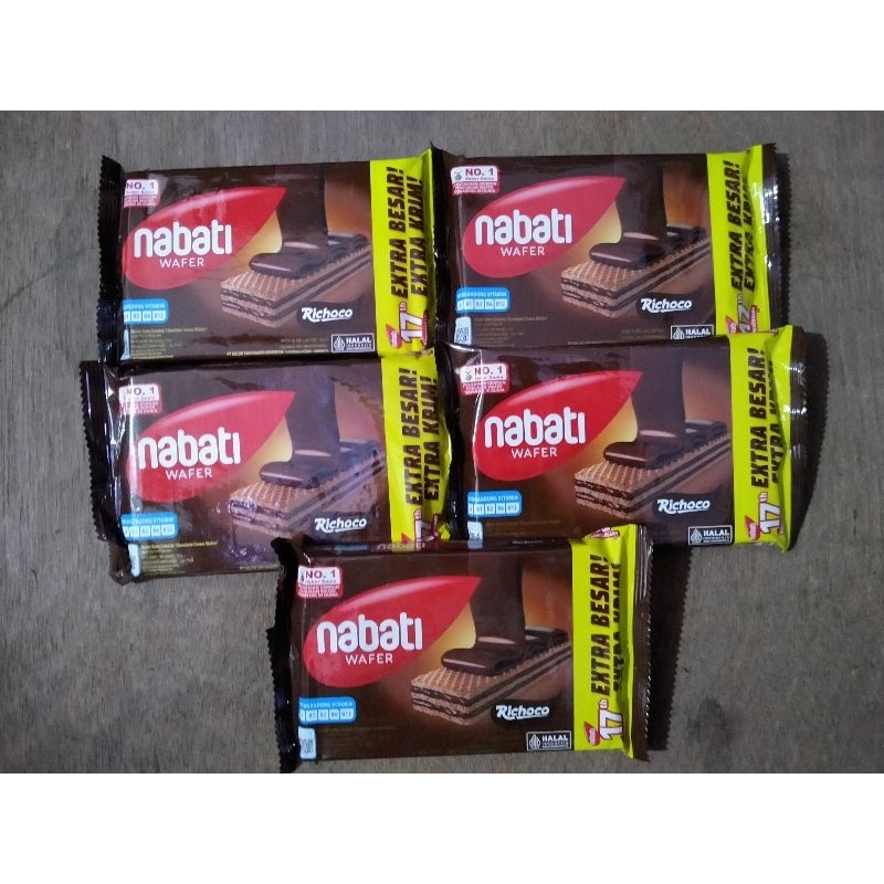 

Nabati wafer cokelat dan keju