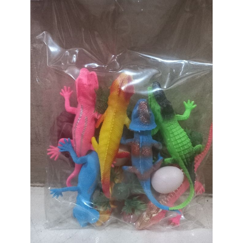 Mainan Cicak Karet Besar