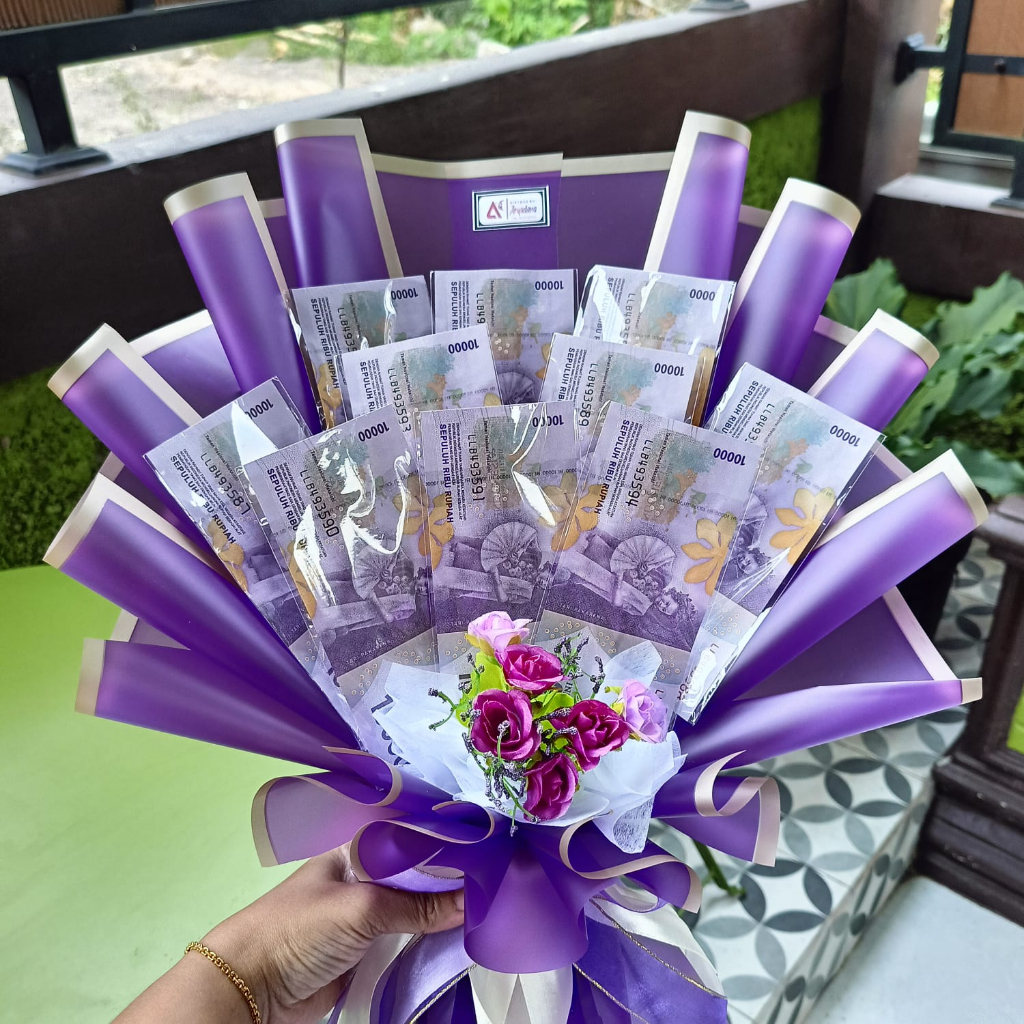 Buket Uang/Buket Wisuda/Buket Bunga/Buket Coklat/Bisa Request