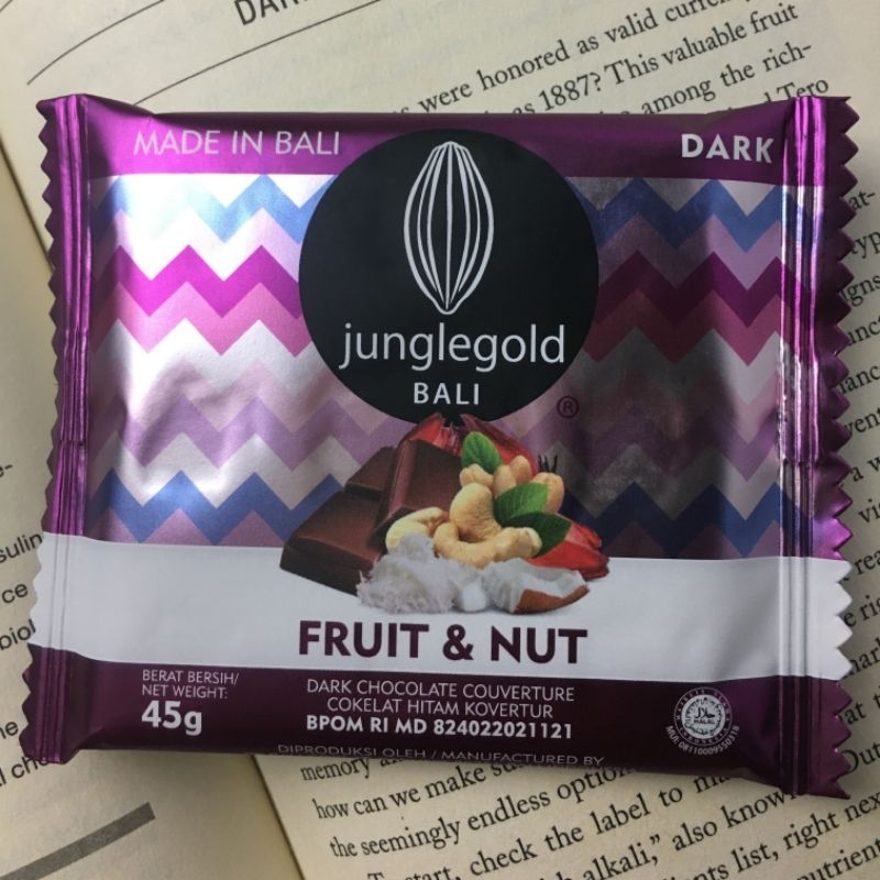 

Fruit and Nut Dark Chocolate | Coklat Batangan Vegetarian Friendly