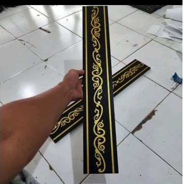 Plint Granit 10x60 Glosy Black Gold