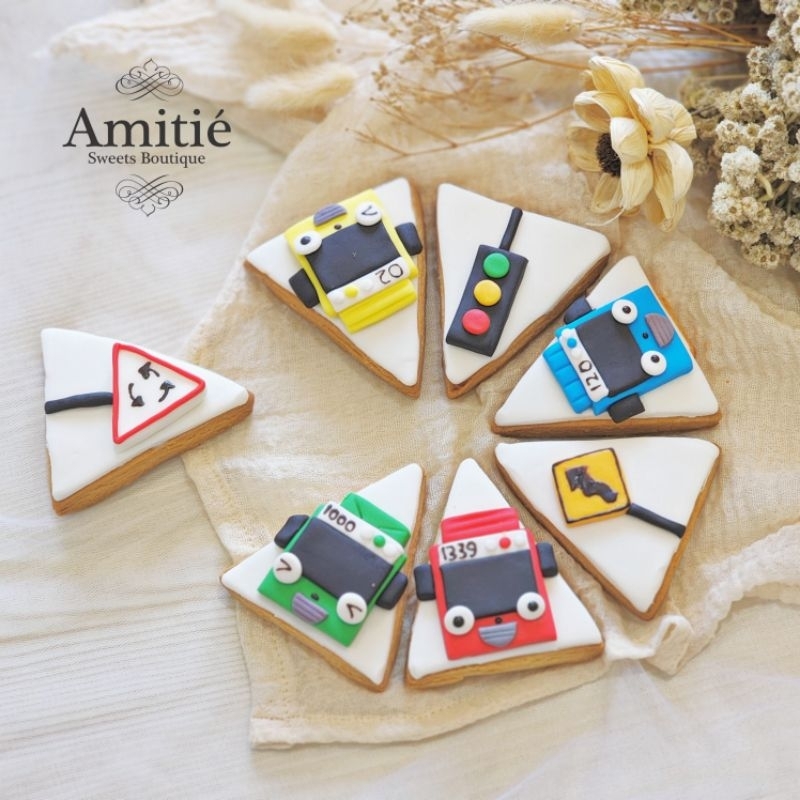 

Butter Cookies Hias Tayo - 1 Box isi 7 / Cookies Karakter / Birthday Gift / Hadiah Ulang Tahun