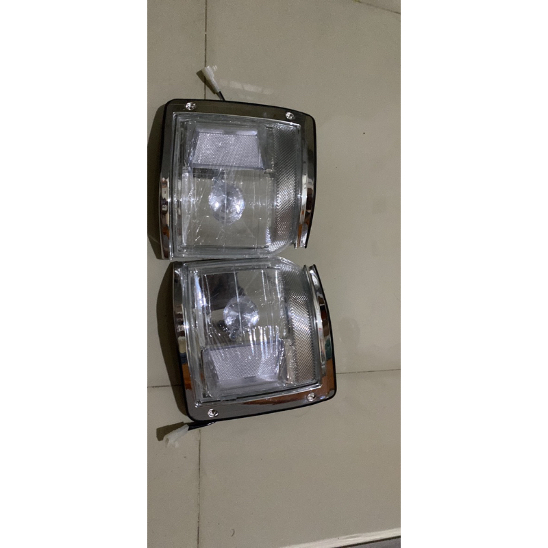 lampu sein kijang grand