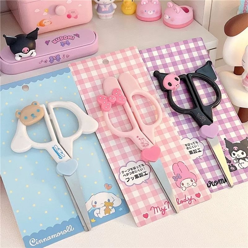 

Gunting Kertas 3D SANRIO Scissors Kuromi Cinnamoroll Melody Kitty Kids Gunting Anak Cute Unik Perlengkapan Sekolah