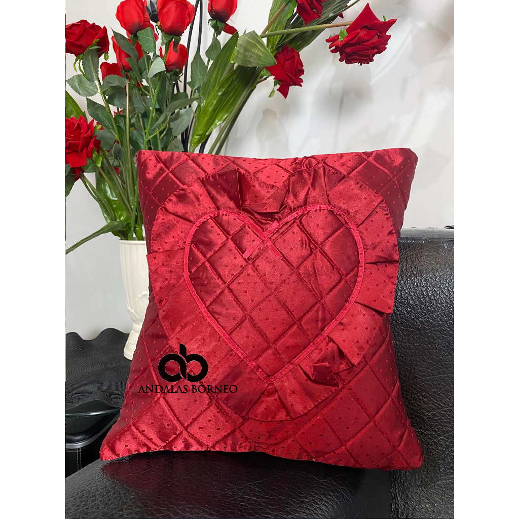 Sarung bantal sofa bordir love hati set 5 PCS 30x30 cm andalas borneo warna merah red