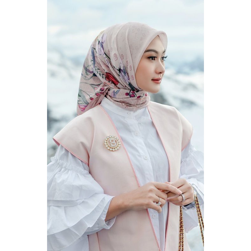 As Is The Nada voal square Fis Regular Buttonscarves Warehouse Sale