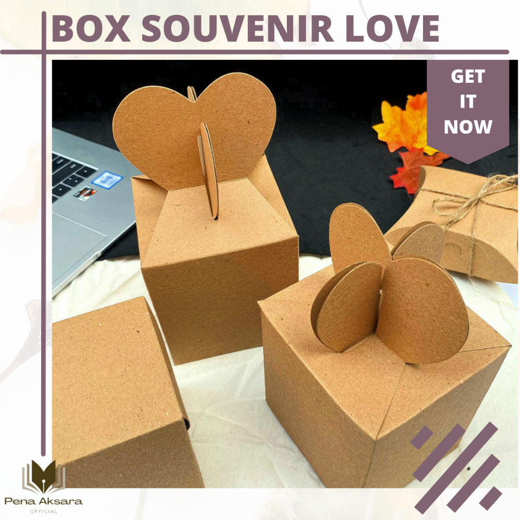 

Souvenir Unik Aesthetic Kotak Craft Vintage Berbentuk Love