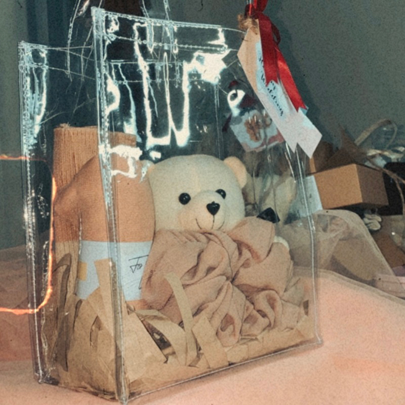 

TOTEBAG HAMPERS GIFT BAG HIJAB HAMPERS LEBARAN BIRTHDAY HAMPERS ULTAH GRADUATION ANNIVERSARY WEDDING WITH BONEKA TEDDY BEAR HAMPERS HADIAH KADO ULANG TAHUN / GIFT BOX CEWEK HIJAB ULANG TAHUN LEBARAN WISUDA